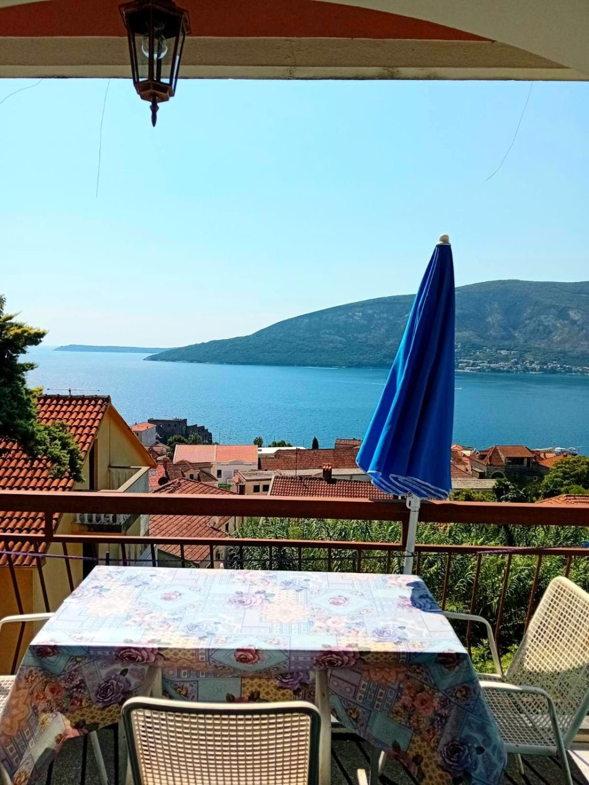 Guest House Cinderella Herceg Novi Exterior foto