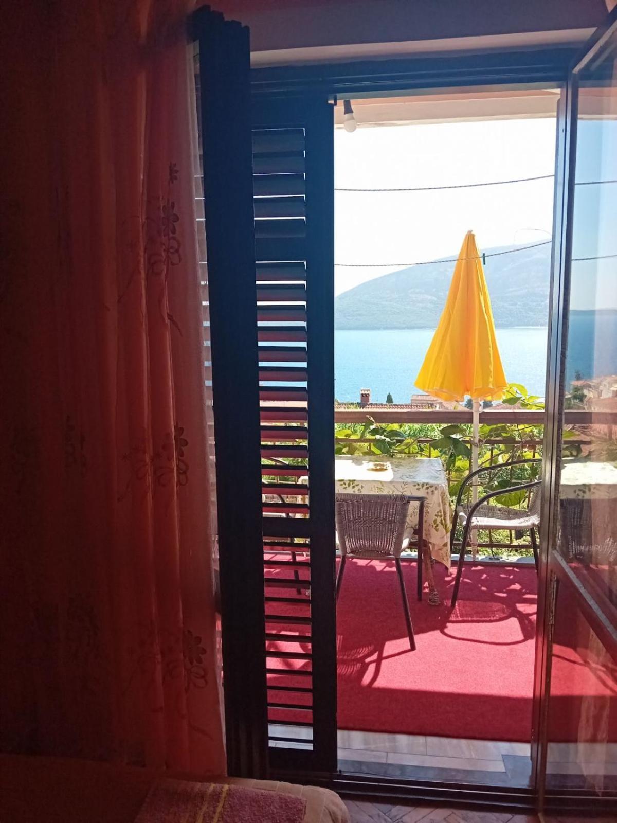 Guest House Cinderella Herceg Novi Exterior foto